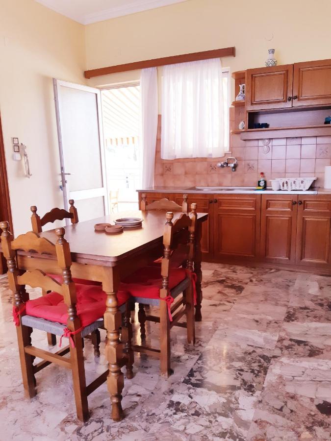 Вілла Sunny House Vathi  Екстер'єр фото